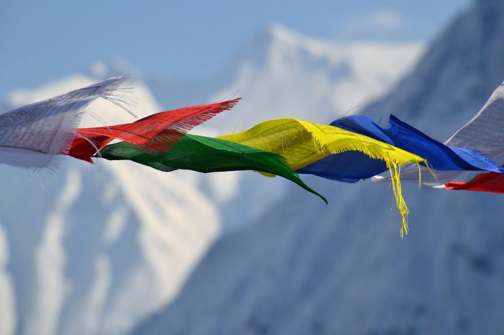tibetan prayer flags, flags, to dye