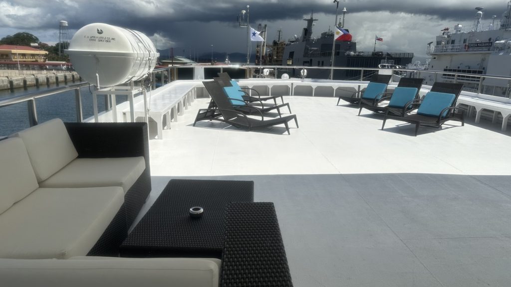 Das Sonnendeck an Bord